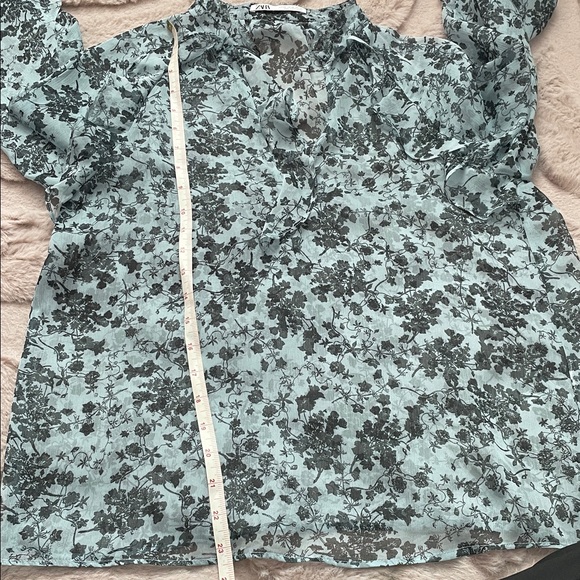 Zara Floral Lace Blouse - Black and Light Blue - Picture 6 of 6